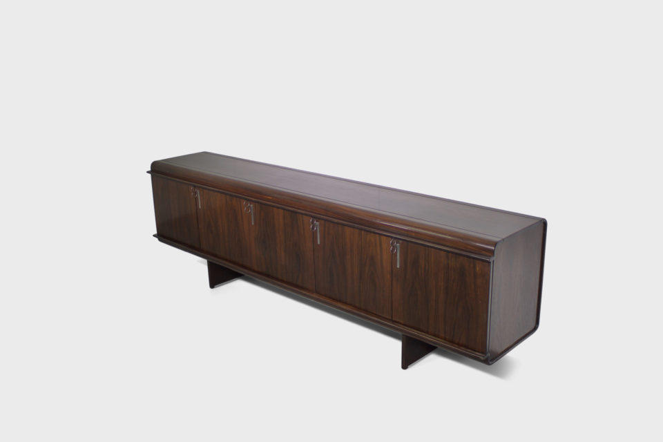 Exceptional Rosewood Saporiti ‘Pellicano’ Sideboard by Vittorio Introini