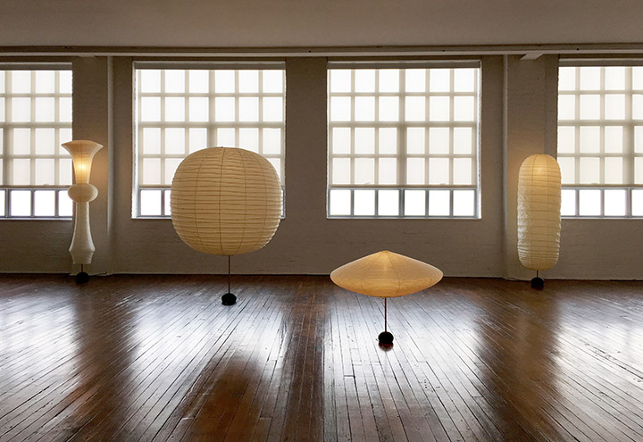 -noguchi-akari-sculpture-pendant-lamp