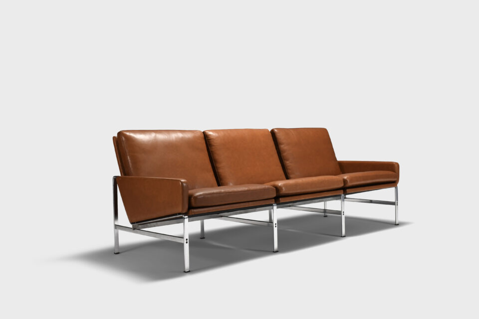 Impressive Model 6720 Sofa by Kastholm & Fabricius for Kill International